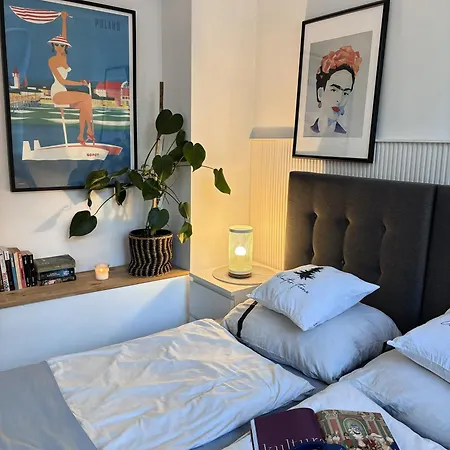 100m Od Morza 아파트 소포트